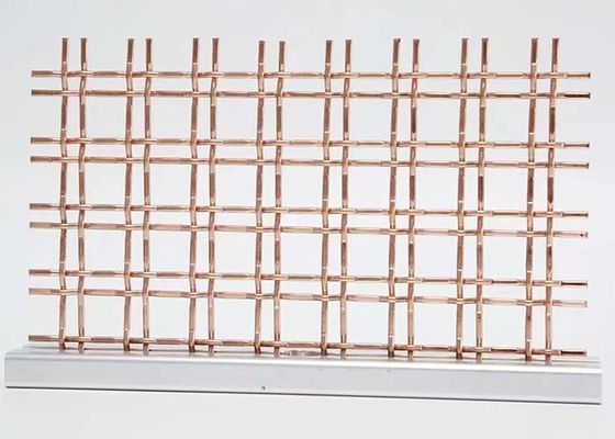 Kıvrımlı Dekoratif Hasır Çeşitli Örgü Desenlerinde Gelir