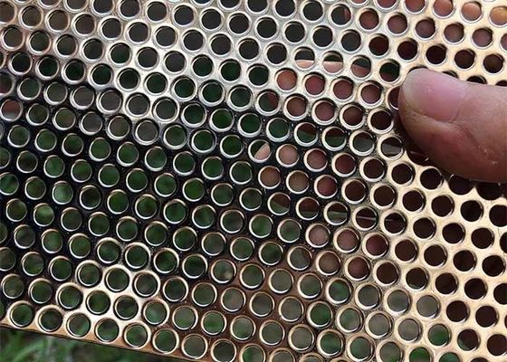 Çemberli delikli levhalar için iki delikli düzenleme düz ve aşamalı