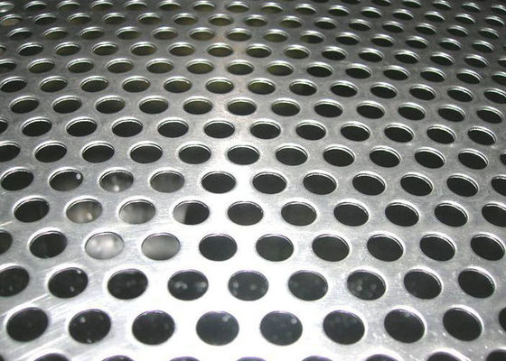 0.8mm Delik Galvanizli Yuvarlak Delik Perforasyonlu Metal Yapı Cepheleri için
