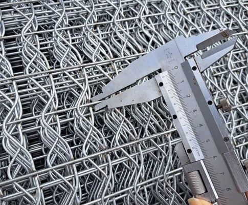 Yüksek Tensile Gücü Boru hattı Güçlendirilmiş Mesh Erw Karbon Çelik Dayanıklı Güçlü Yapı