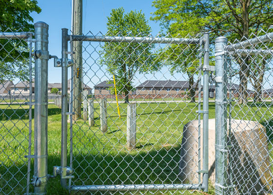 25mm 3mm çaplı galvanizli zincir bağlantı çit düşük karbonlu çelik tel