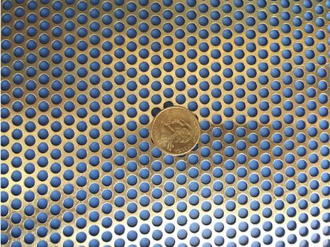 Kalıcı Perforasyonlu Metal Tel Ağı Alüminyum Malzemesi Mimarlık Projeleri İçin Uygun Hafif Korozyona Dirençli